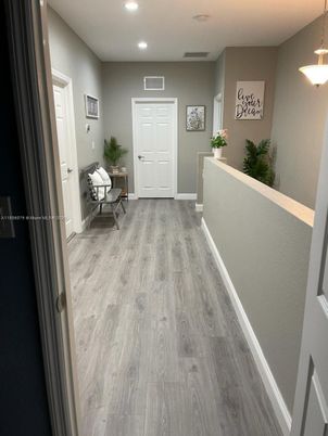 Interior, Pendant Lights, Recessed Lighting, Wood Texture Flooring