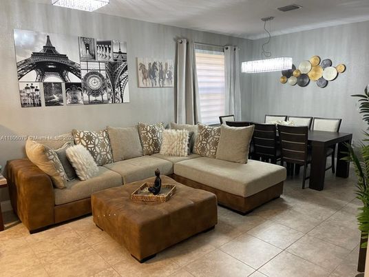 Dining room, Interior, Living room, Pendant Lights
