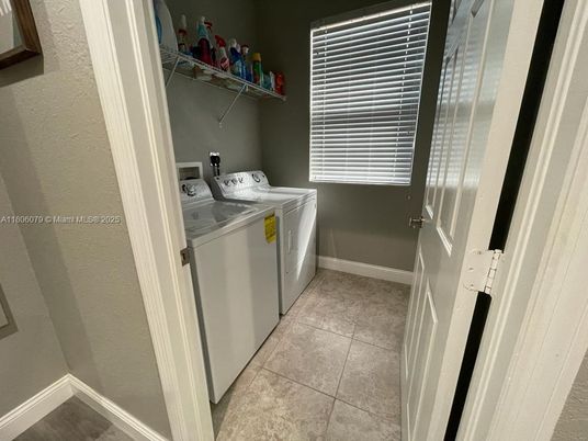 Interior, Washer