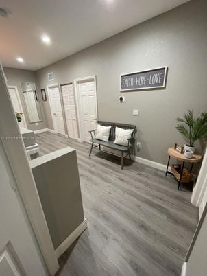 Interior, Recessed Lighting, Wood Texture Flooring