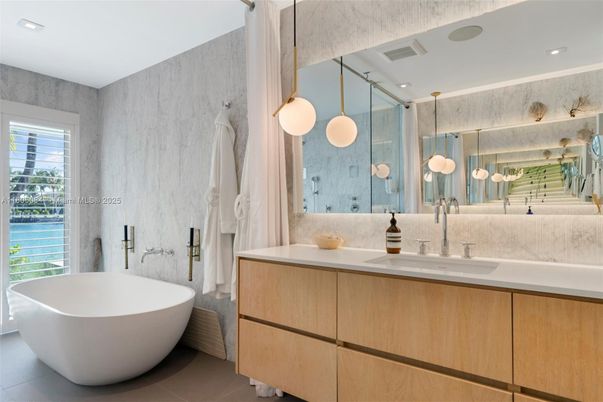 Bathroom, Dual Sink Vanities, Free Standing Baths, Interior, Pendant Lights, Recessed Lighting