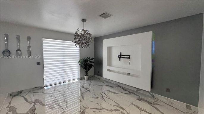 Chandelier, Interior, Marble