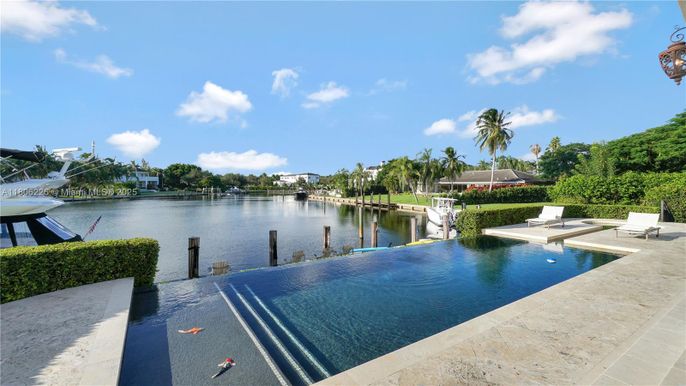 Exterior, Pool, Water