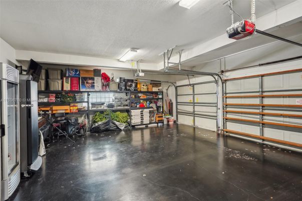 Garage, Interior