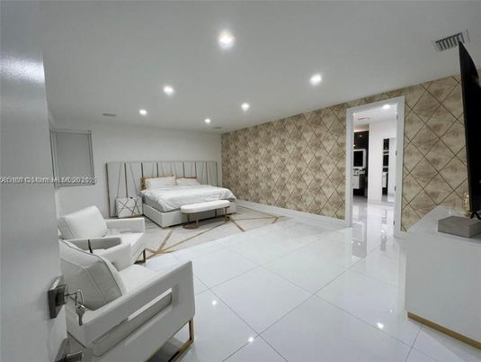 Bedroom, Interior, Recessed Lighting