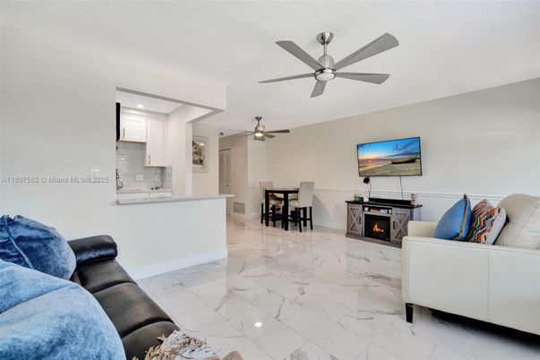 Dining room, Interior, Kitchen, Marble, Recessed Lighting, Stainless Steel Appliances