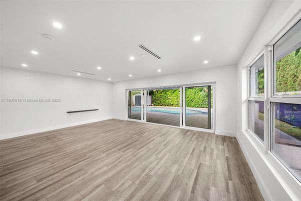 Empty room, Interior, Recessed Lighting, Wood Texture Flooring