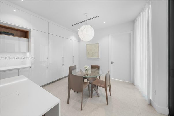 Dining room, Interior, Pendant Lights, Recessed Lighting