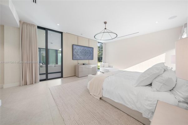 Bedroom, Interior, Pendant Lights, Recessed Lighting