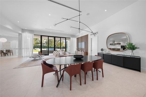 Dining room, Interior, Living room, Pendant Lights, Recessed Lighting