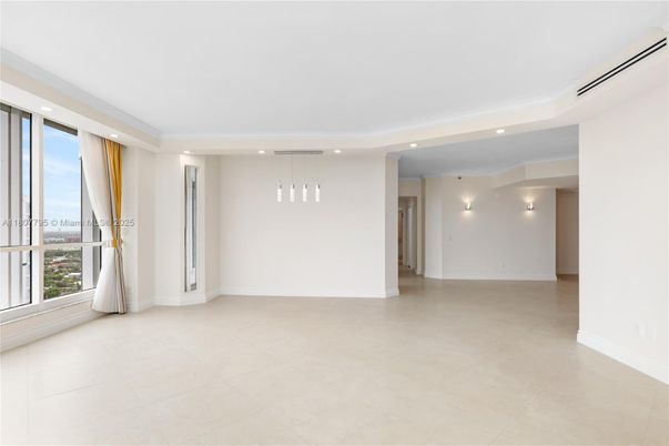 Empty room, Interior, Pendant Lights, Recessed Lighting