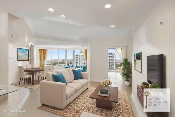Dining room, Interior, Living room, Recessed Lighting, Water