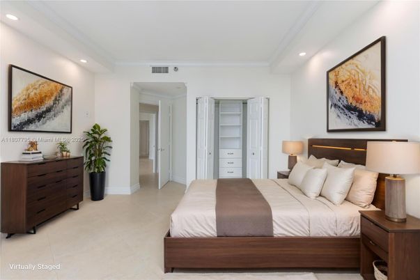 Bedroom, Interior, Recessed Lighting