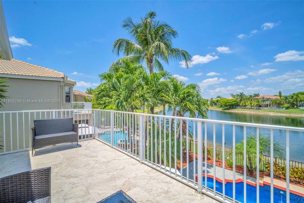 Exterior, Pool, Water