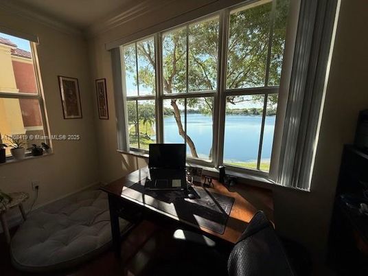 Home Office, Interior, Water