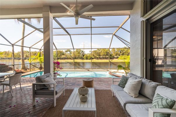 Glass Ceilings, Interior, Pool, Sun Room, Water