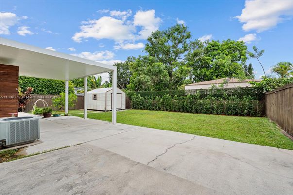 Backyard, Detached Garage, Exterior