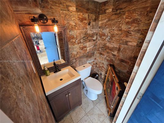 Bathroom, Interior