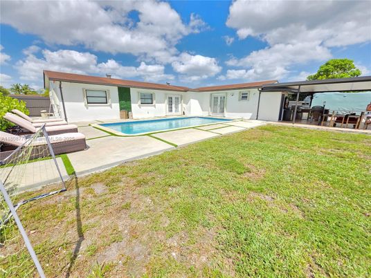 Backyard, Exterior, Pool