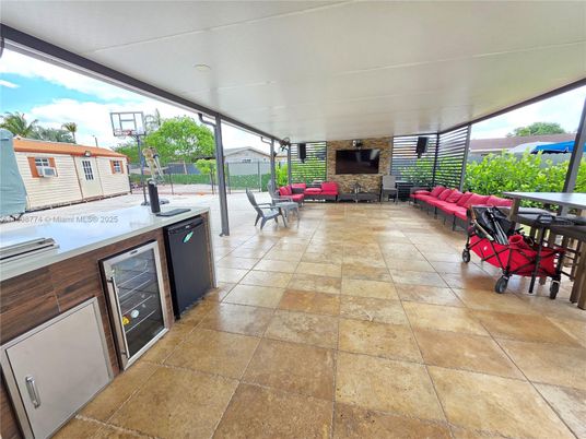 Exterior, Fireplace