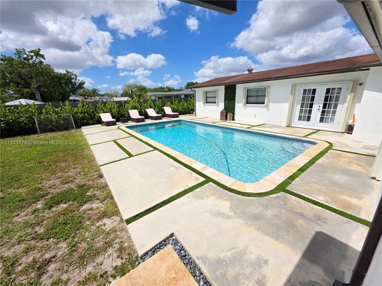Backyard, Exterior, Pool