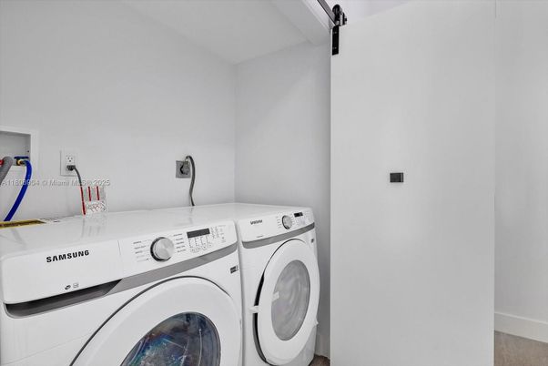 Interior, Washer