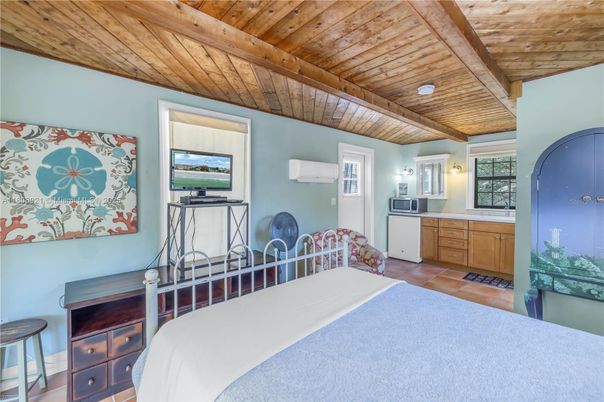Bedroom, Interior, Wooden Beams, Wooden Ceilings