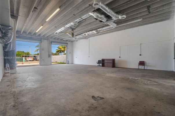 Garage, Interior