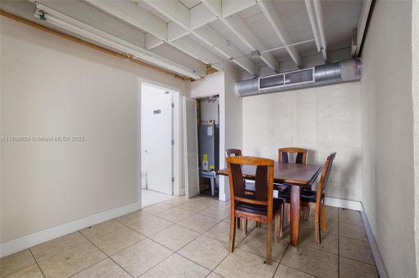Dining room, Interior
