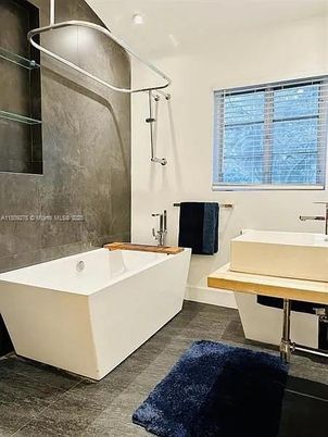 Bathroom, Free Standing Baths, Interior, Recessed Lighting