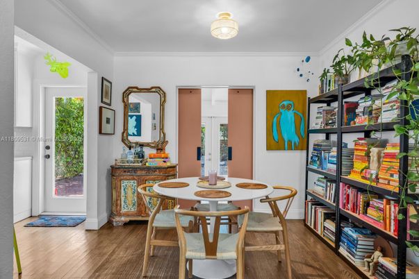 Dining room, Interior, Wood Texture Flooring
