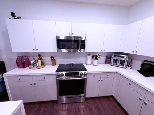 Interior, Kitchen, Stainless Steel Appliances, Wood Texture Flooring