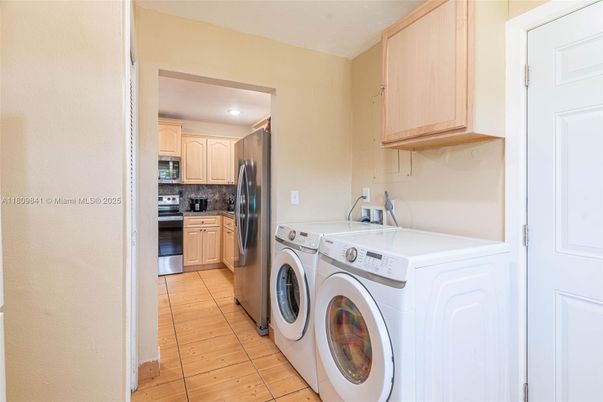 Interior, Recessed Lighting, Washer