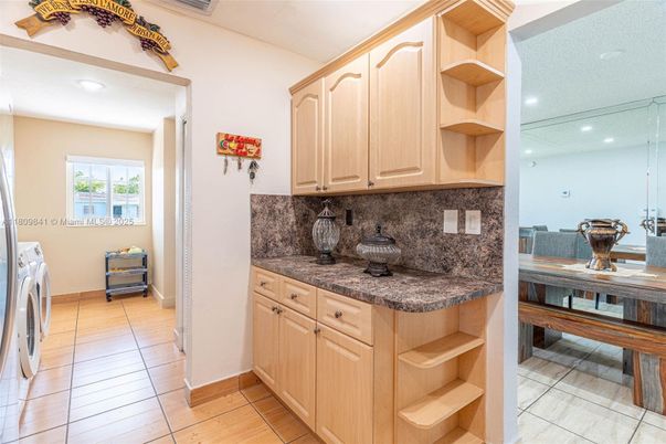 Interior, Recessed Lighting, Washer