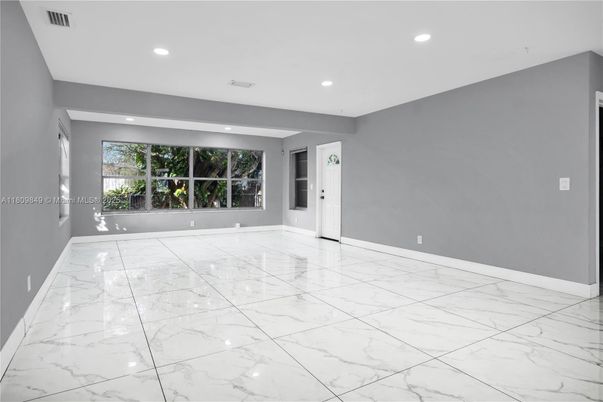 Empty room, Interior, Marble, Recessed Lighting