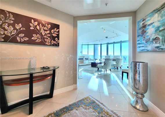 Dining room, Interior, Pendant Lights