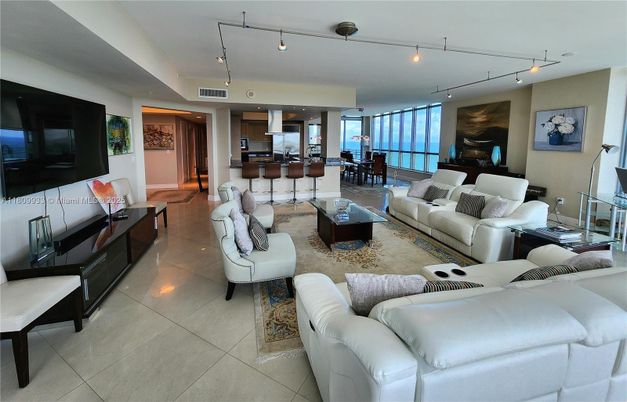 Interior, Kitchen, Living room, Recessed Lighting, Water