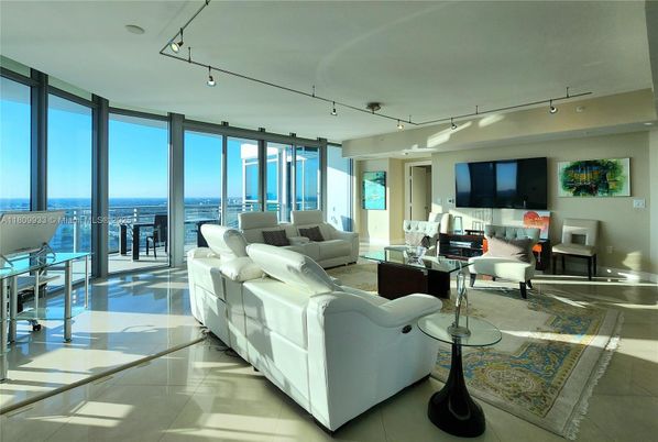 Interior, Living room, Water