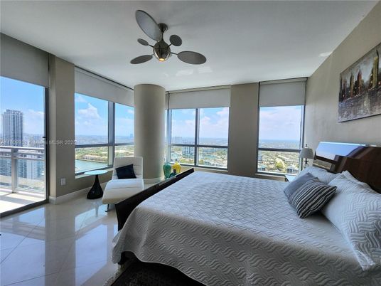 Bedroom, Interior, Water