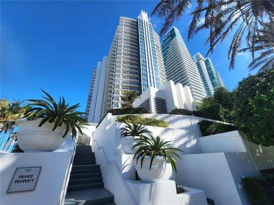 Exterior, Facade, Condo Building