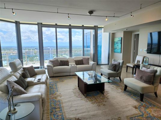 Interior, Living room, Water