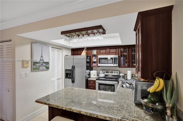Interior, Kitchen, Stainless Steel Appliances