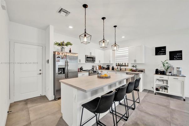 Interior, Kitchen, Pendant Lights, Recessed Lighting, Stainless Steel Appliances