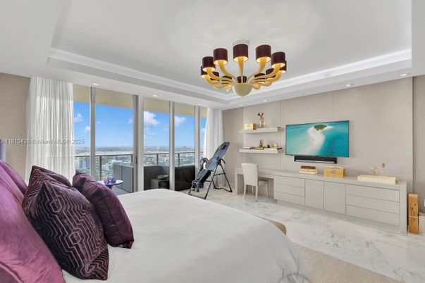 Bedroom, Chandelier, Interior, Marble, Recessed Lighting, Water
