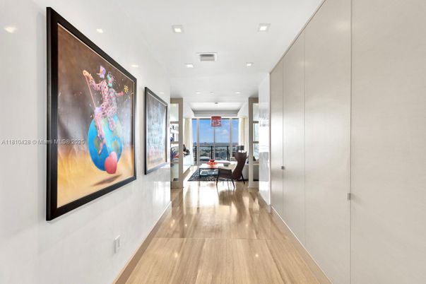 Interior, Recessed Lighting
