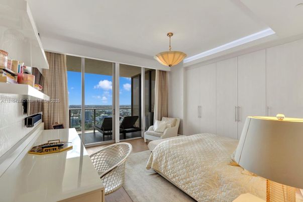 Bedroom, Interior, Pendant Lights, Water, Wood Texture Flooring