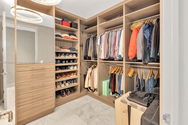 Interior, Marble, Walk-in Closets