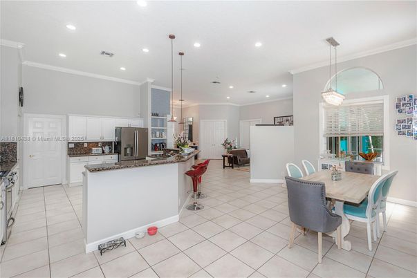 Dining room, Interior, Kitchen, Pendant Lights, Recessed Lighting