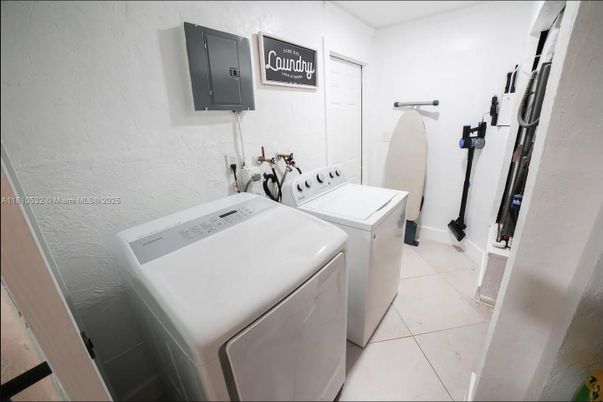 Interior, Washer