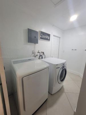 Interior, Recessed Lighting, Washer